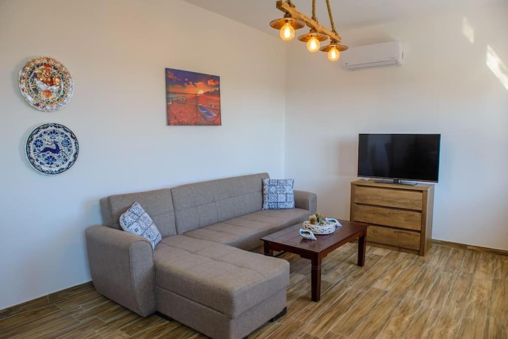 Blue Bay Villas , First Floor Archangelos  Exterior foto