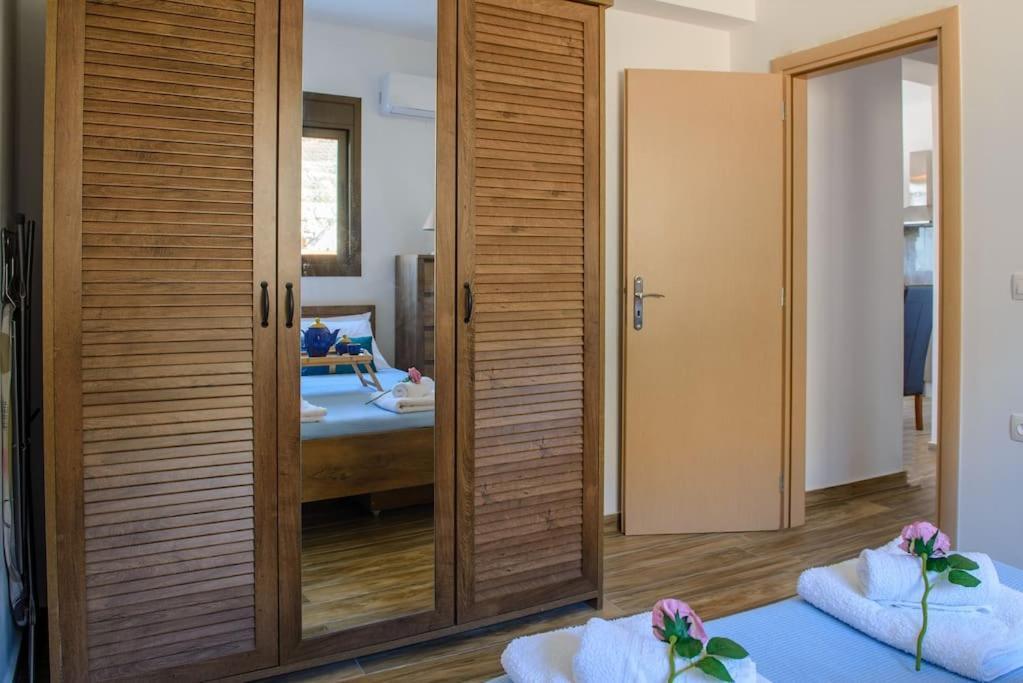 Blue Bay Villas , First Floor Archangelos  Exterior foto